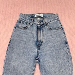 Abercrombie & Fitch Curve Love Ultra High Rise 90’s Slim Straight Jeans, Size 24